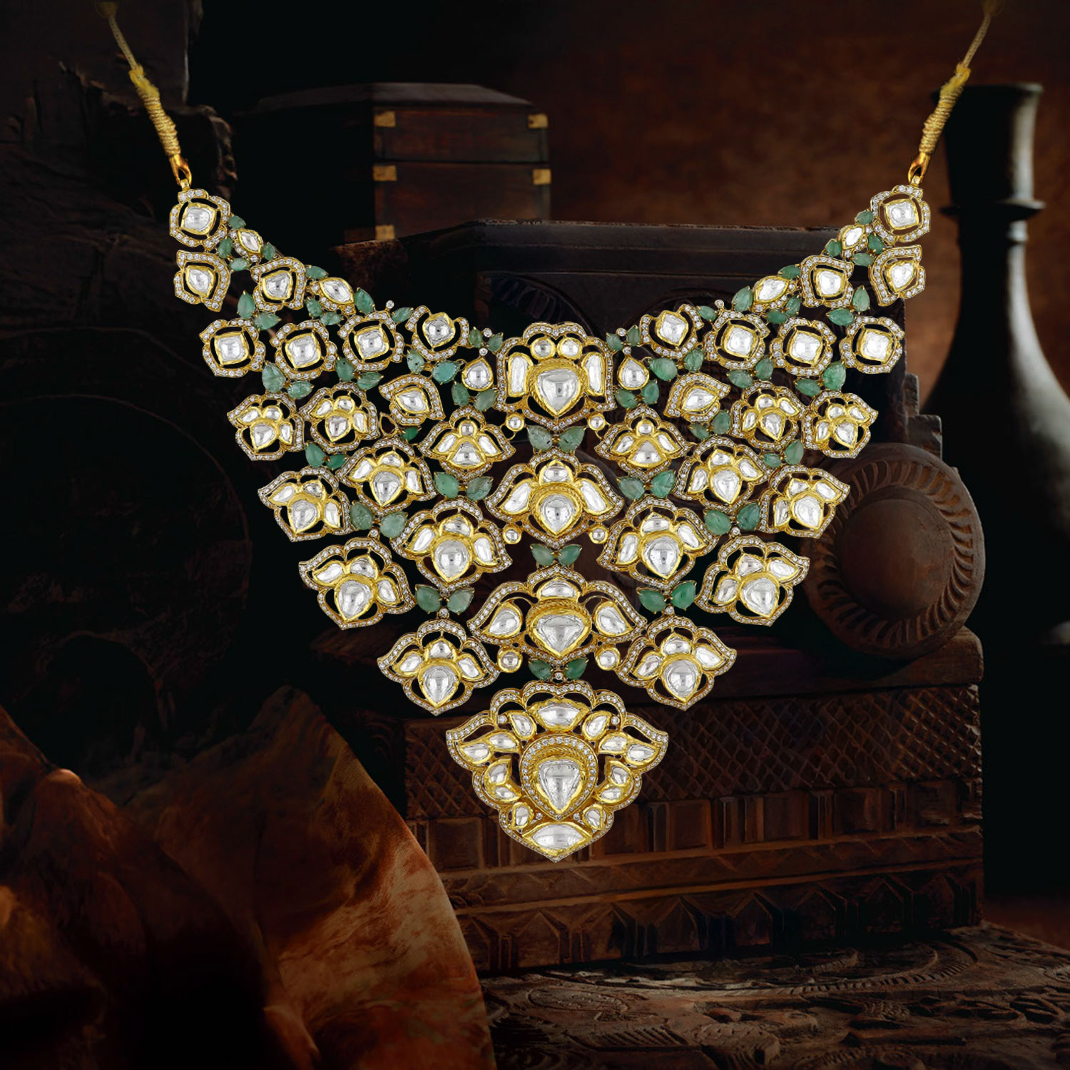 Gold Short U Necklace